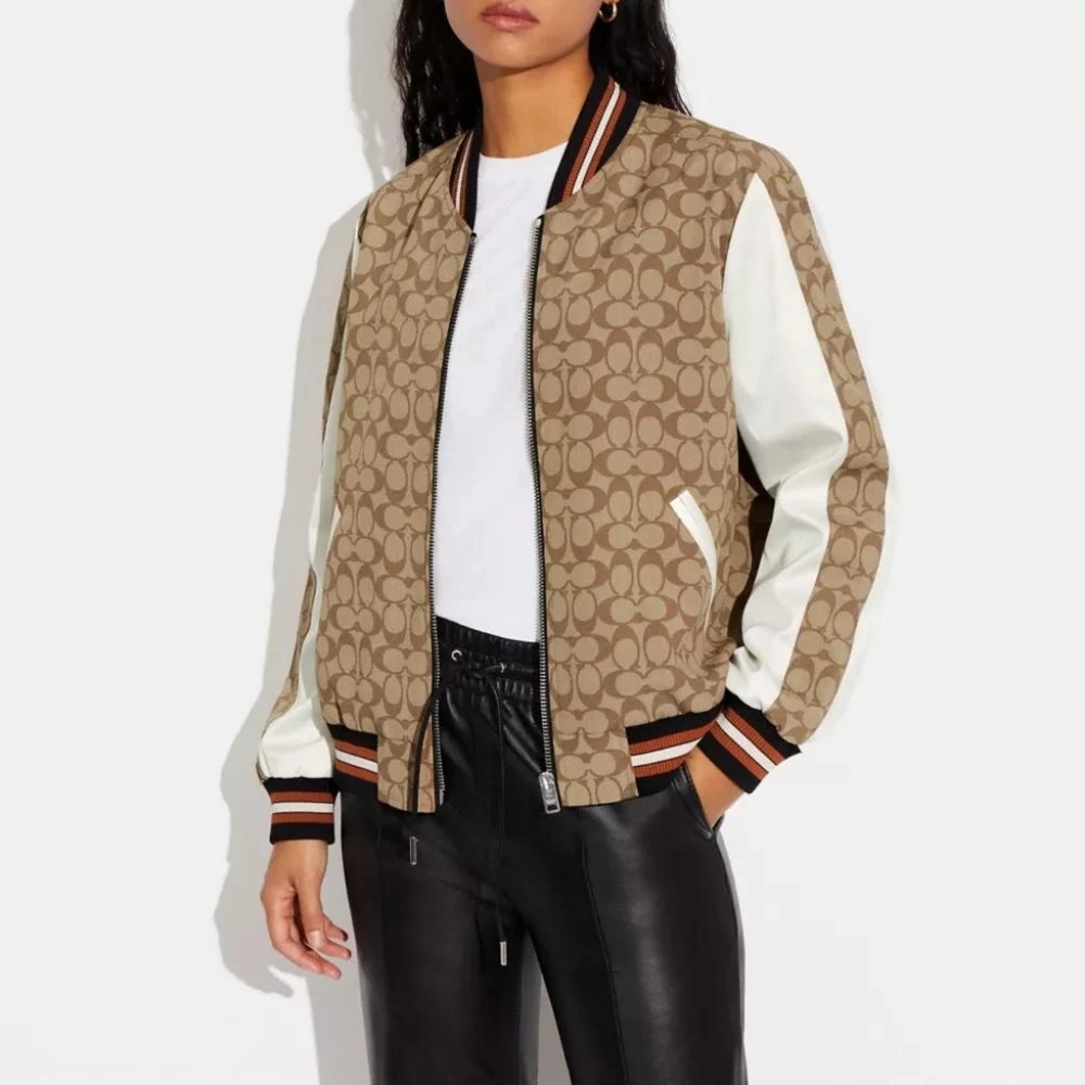 Coach Signature Souvenir Bomber Jacket Khaki NWT - Picture 3 of 10
